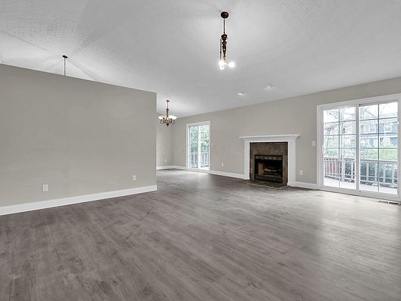 4th image of 825 Lindenhaven Rd
