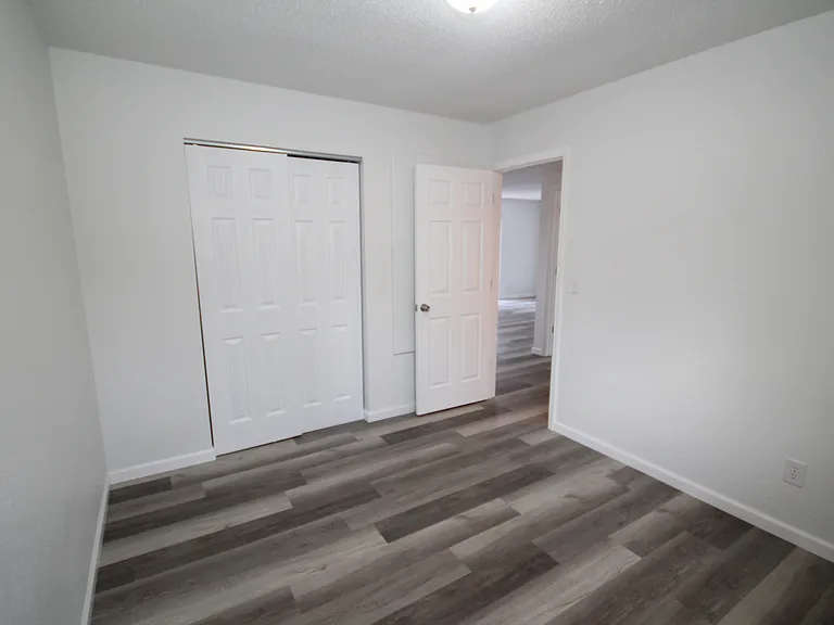1017 Mariner Cir #1037 — Photo 3