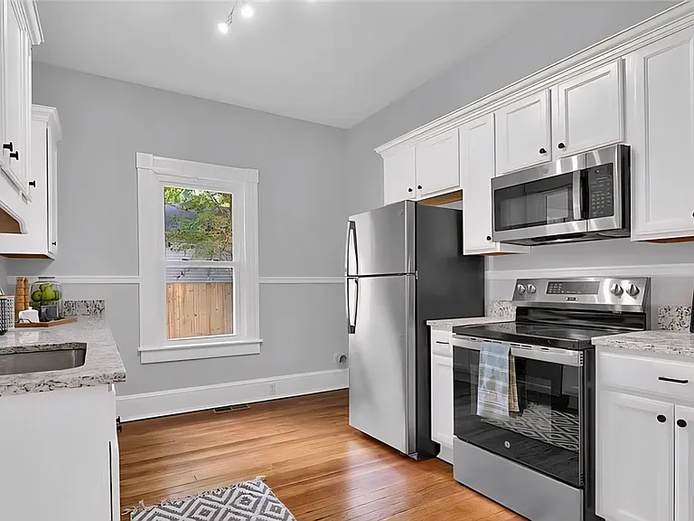 510 Highland Ave — Photo 28