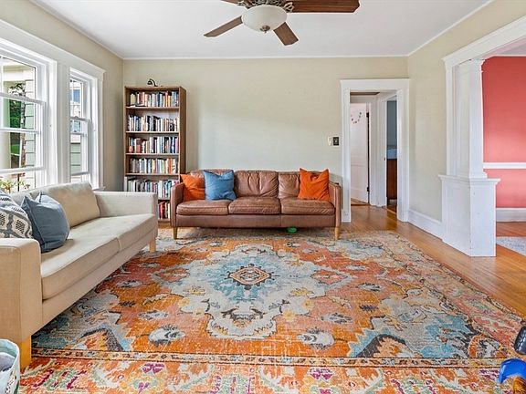 3rd image of 322 Lagrange St #1