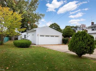 27060 1st St, Westlake, OH 44145