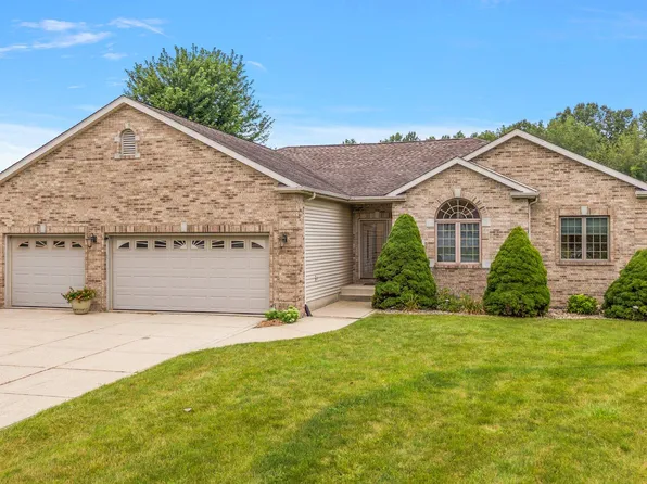 740 Deerfield Ln, Chesterton, IN 46304
