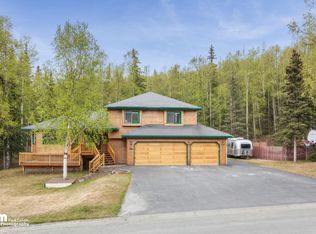 11018 Kaskanak Dr, Eagle River, AK 99577