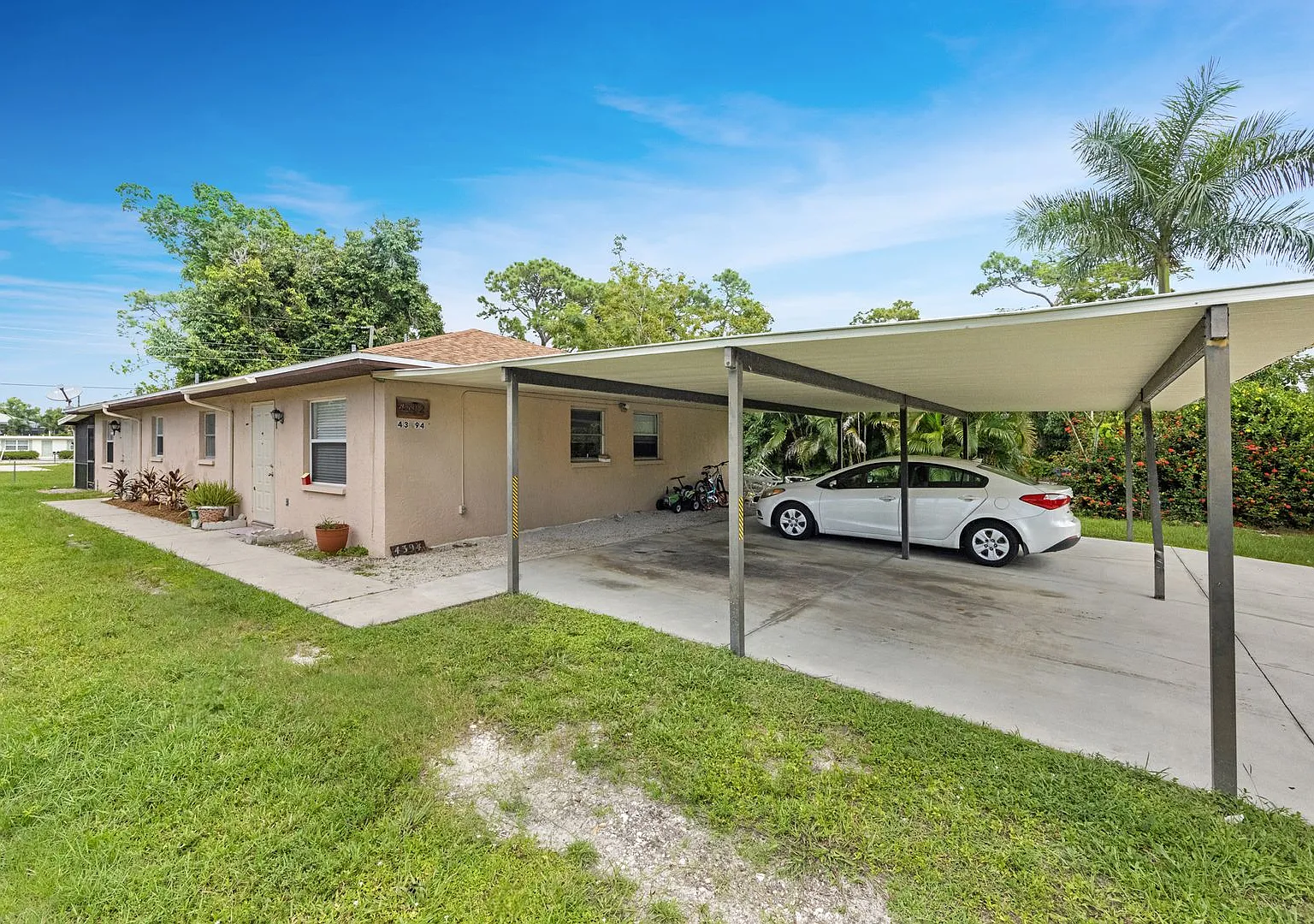 Two Bedroom Duplex in Bonita Springs — Photo 3
