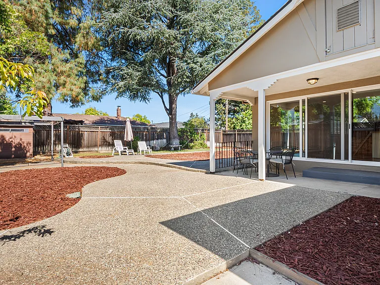 5525 Amby Dr — Photo 21