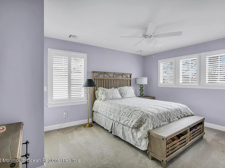 812 Claridge Dr — Photo 21