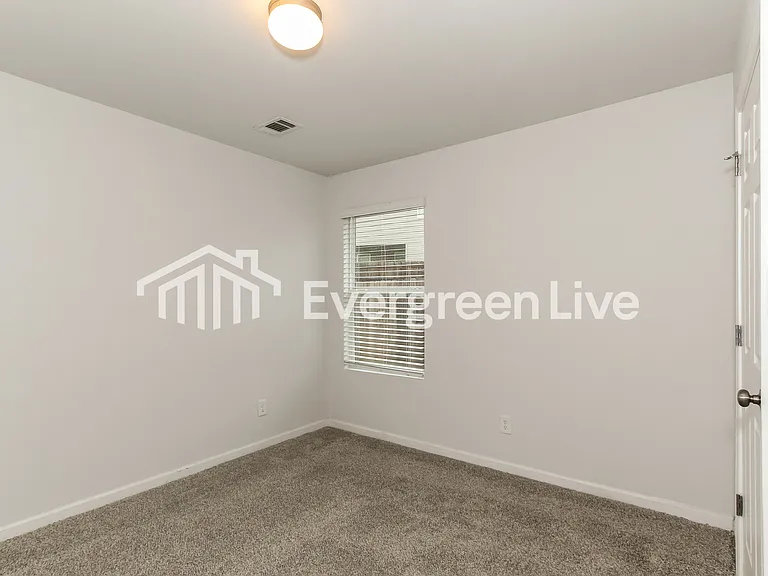 12407 Waterbury Dr — Photo 10