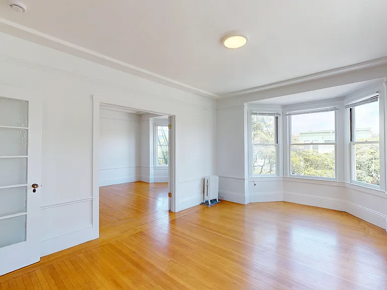 225 Irving St #7 — Photo 7