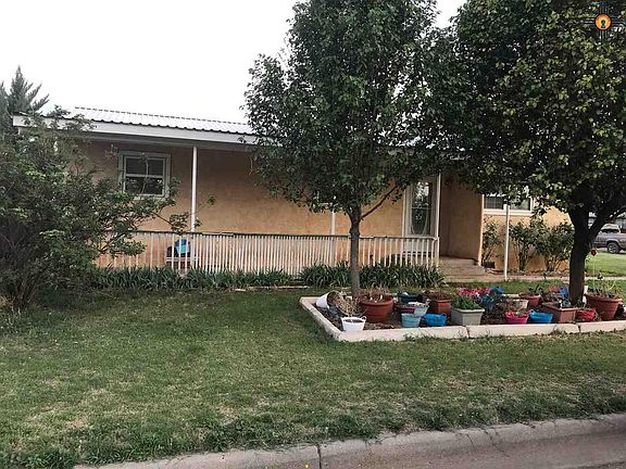 2nd image of 801 Avenue D