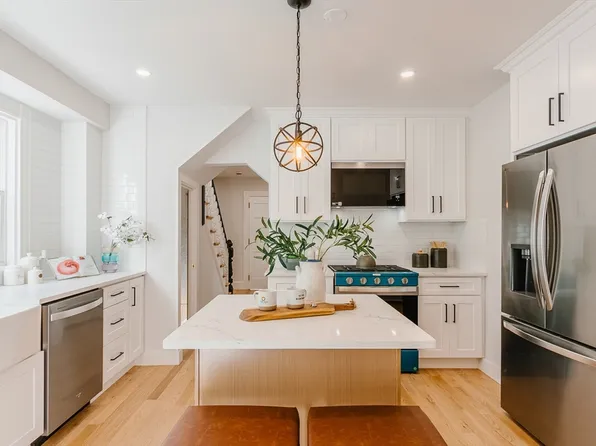 16 Blue Hill Ave, Milton, MA 02186