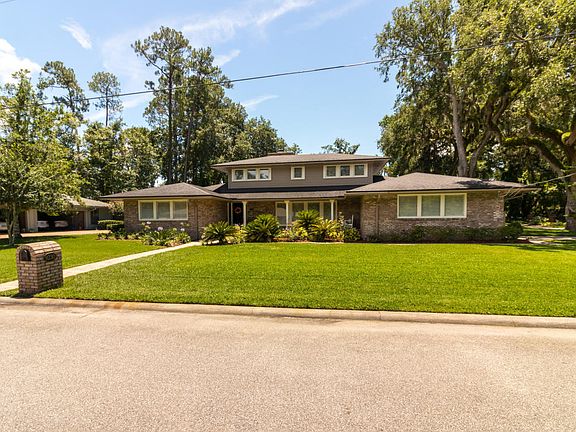 5th image of 9230 Beauclerc Wood Ln N