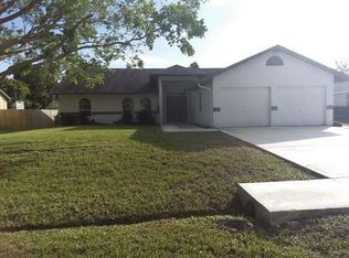 2398 SE Fruit Ave, Port Saint Lucie, FL 34952