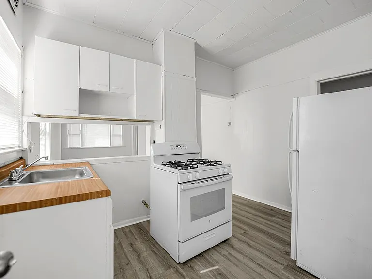 120 E Kensington Ave #2-F — Photo 3