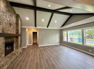 726 W Silver St, Bluffton, IN 46714