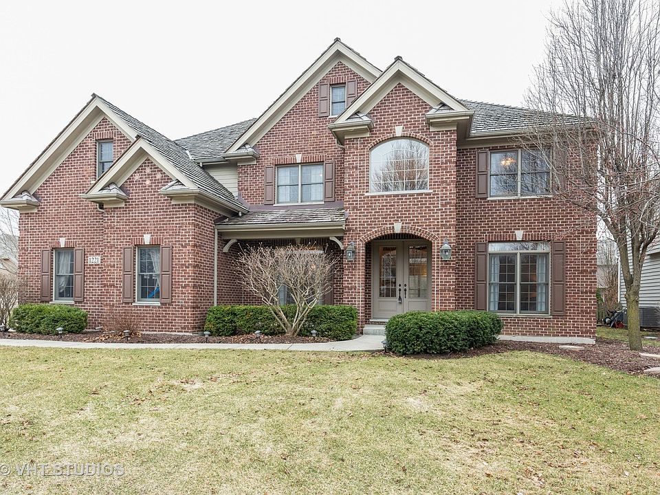 1st image of 1221 Lansbrook Dr