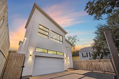 118 Tuam St Photo 1