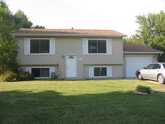 1st image of 808 20th St NE