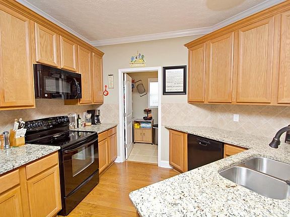 3rd image of 1203 India Rd