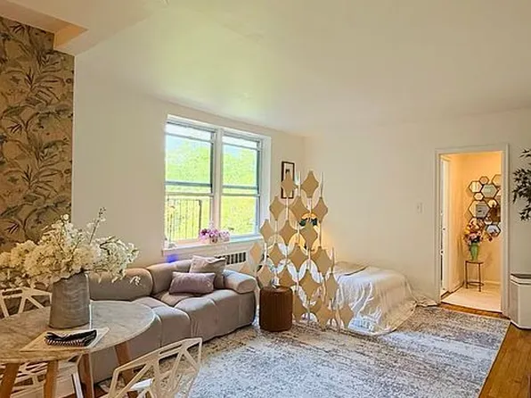 144-44 41st Ave #5, Flushing, NY 11355