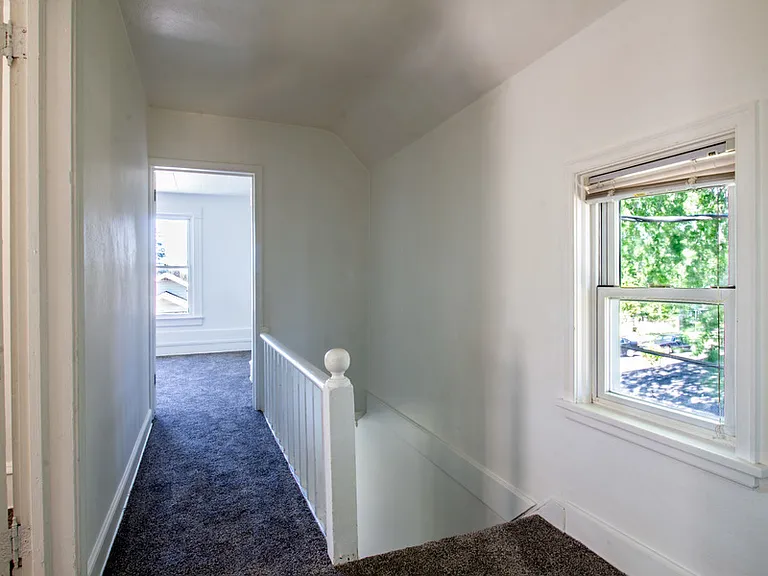 1612 Baxter Ave — Photo 16