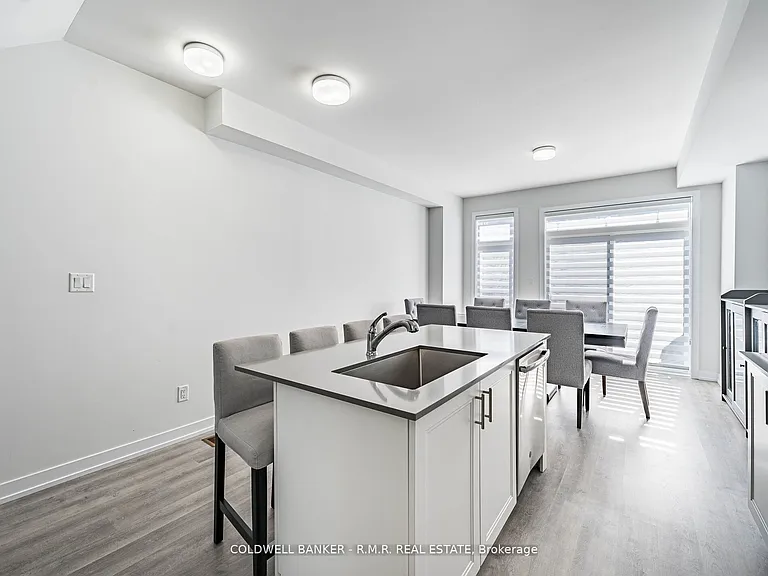 136 Brockley Dr — Photo 14
