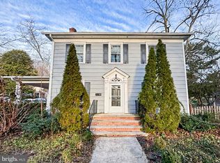 26 Hillside Rd, Mount Holly, NJ 08060