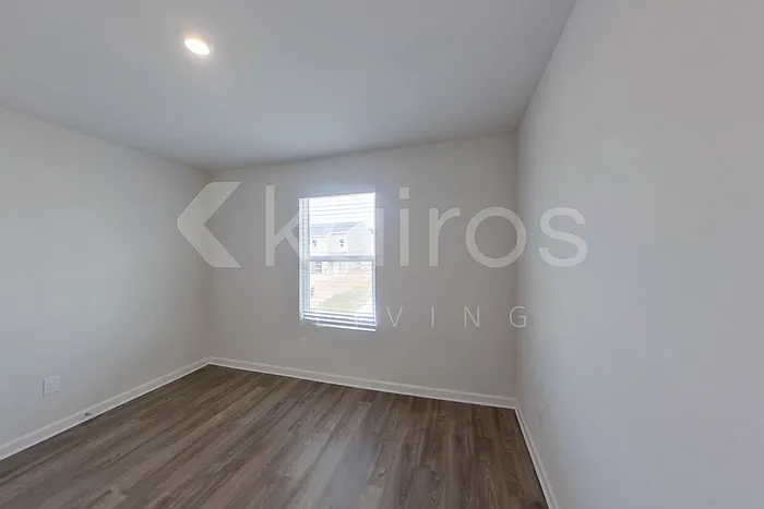 325 Ironwood Ct — Photo 11