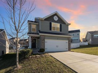 106 Village Glen Ct, Wentzville, MO 63385