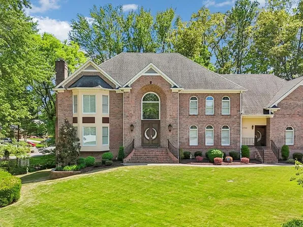 1706 Habersham Way, Dalton, GA 30720