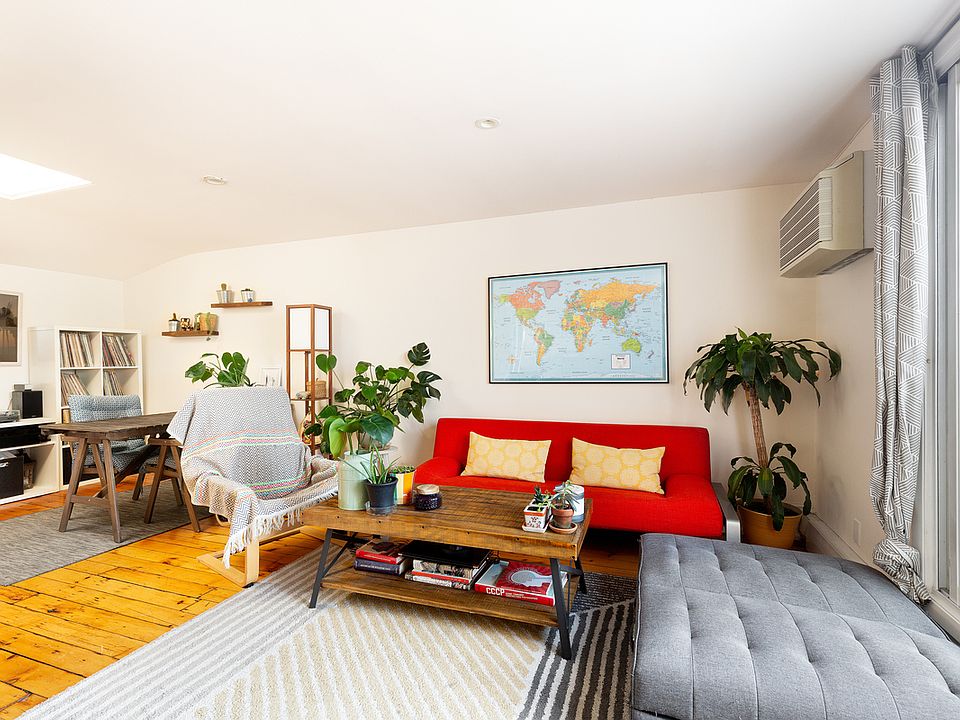 1st image of 825 President St APT 4