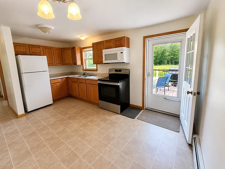 29 Jacob Ave — Photo 8