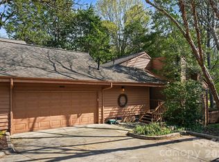 8968 Saint Croix Ln, Charlotte, NC