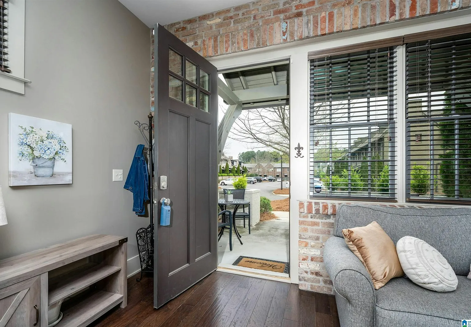 612 Barristers Court — Photo 4