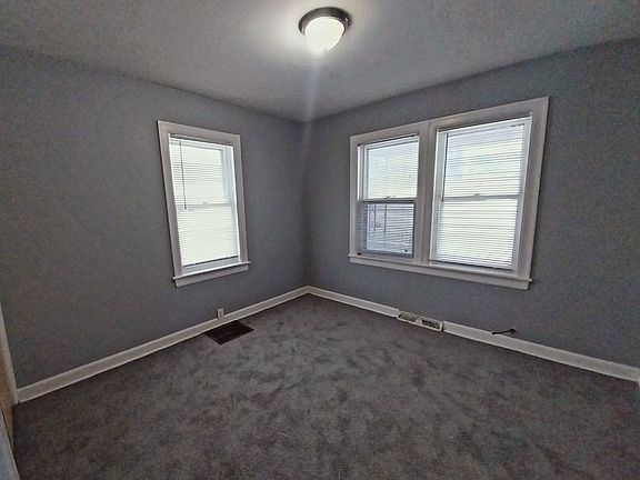 4th image of 11123 E 10th St S