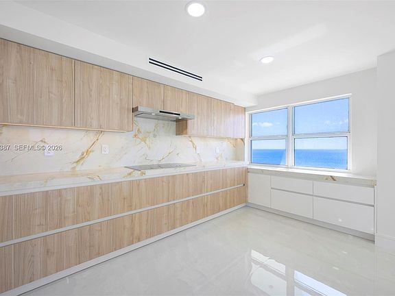 3rd image of 3410 Galt Ocean Dr Penthouse 2N