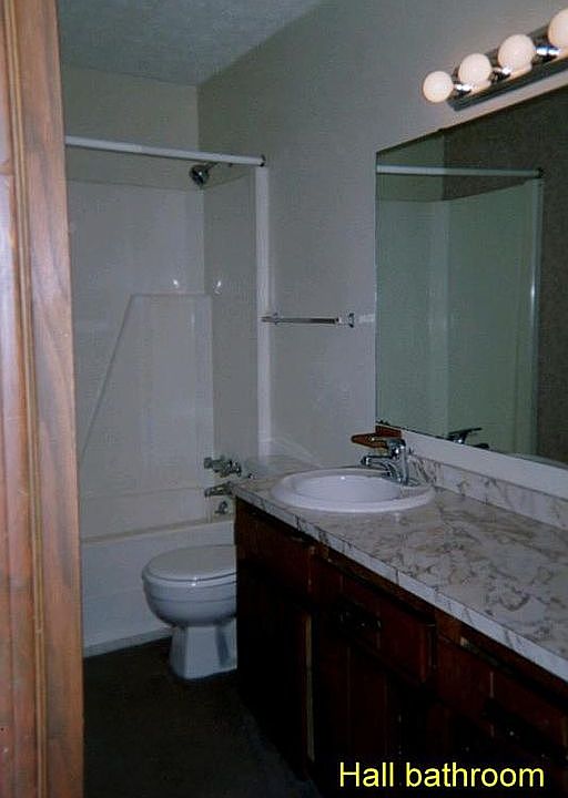 2nd image of 1080 Powell Wright Rd
