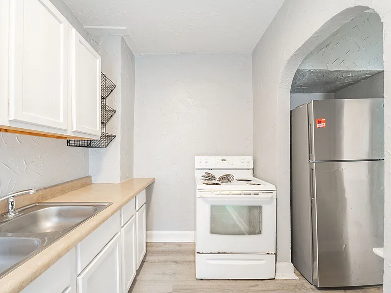 4031 Boulevard Pl — Photo 19