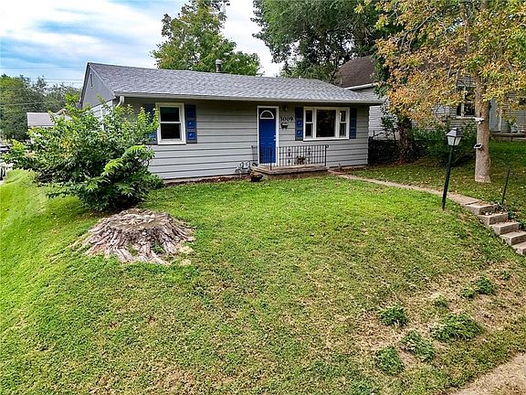 2nd image of 3009 Locust St