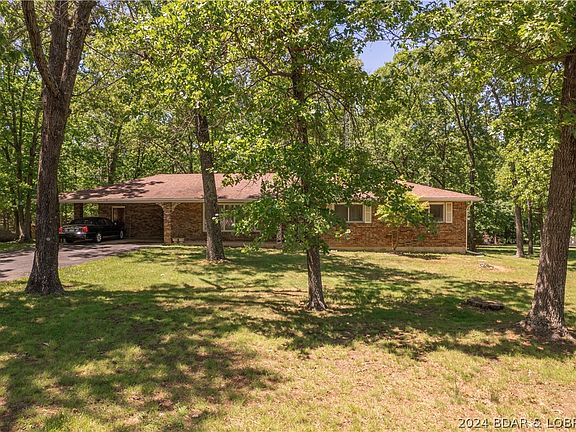 4th image of 669 Panoramic Dr