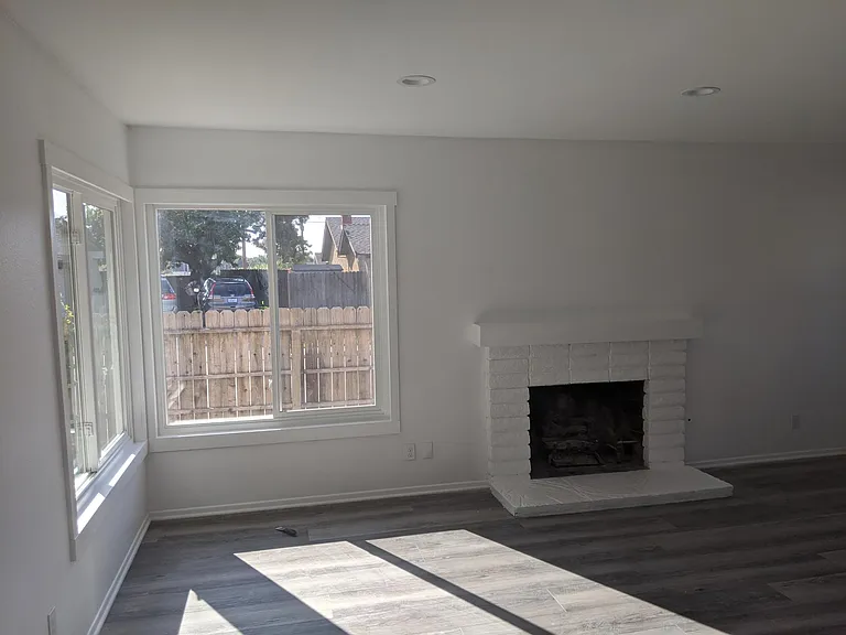 1260 Bobwhite Ct — Photo 8