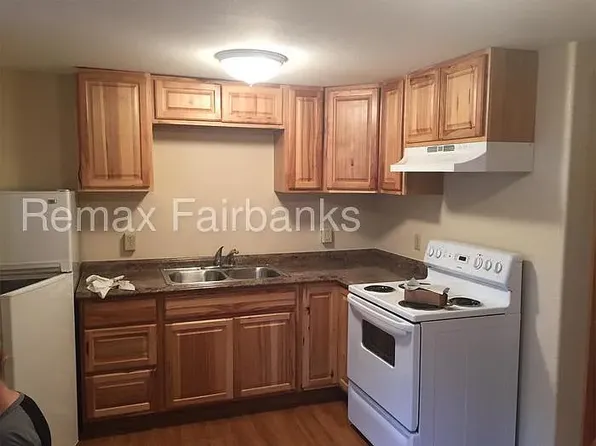 1370 Giannas Ct #1, North Pole, AK 99705