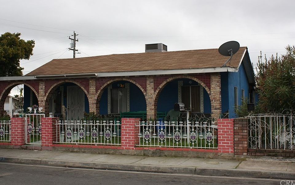 1st image of 2872 Ross Ave