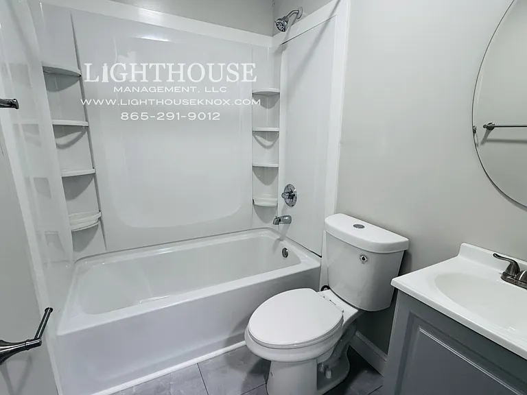 1103 Biddle St SE — Photo 5