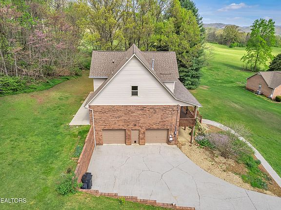 4th image of 4998 Jonathan Dr