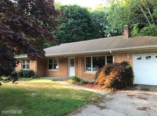 675 Ross Rd, Muskegon, MI 49441