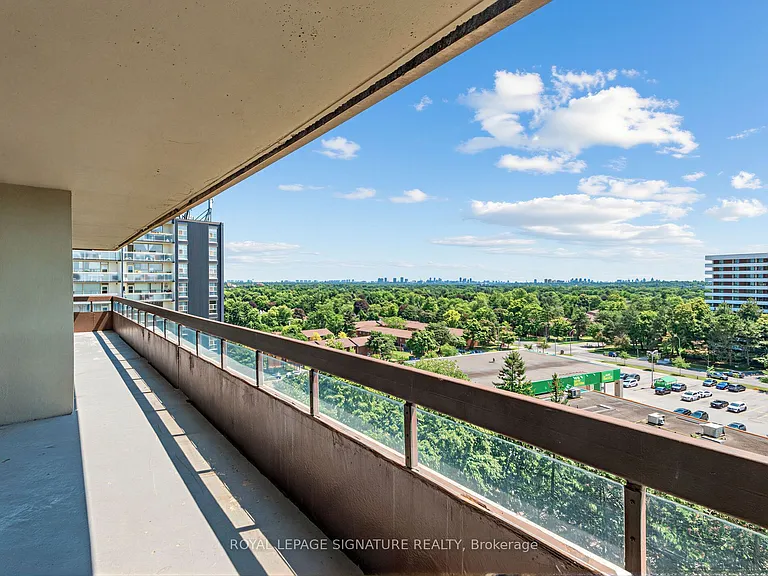 8111 Yonge St #1010 — Photo 35