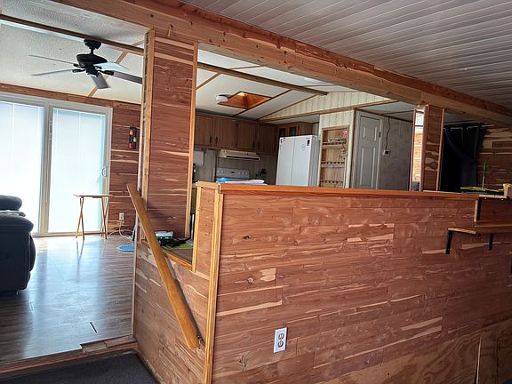 4th image of 649 Grandin Dr #Gr649