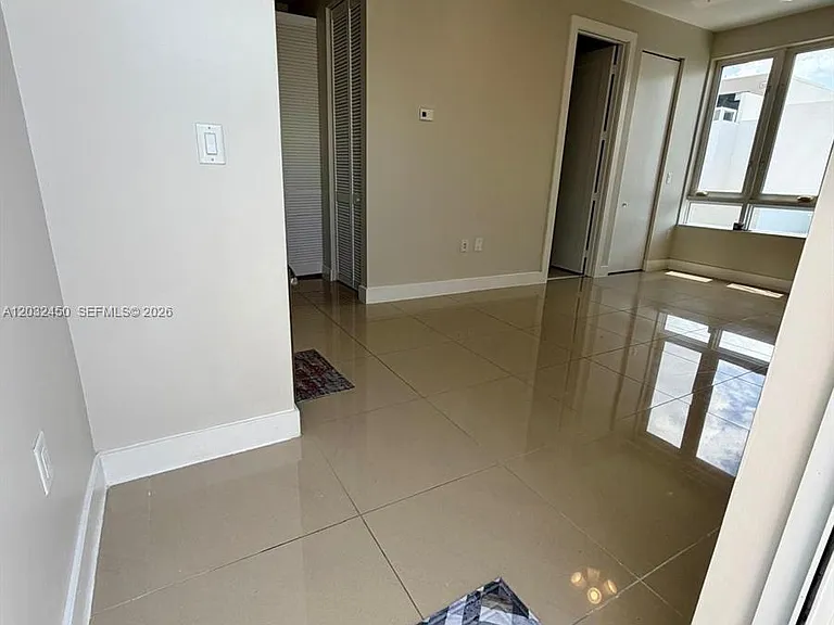 6440 NW 103rd Psge #6440 — Photo 2