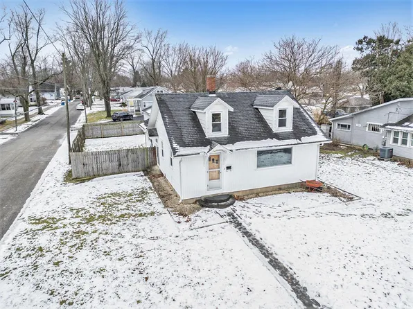 1015 Columbus St, Wabash, IN 46992