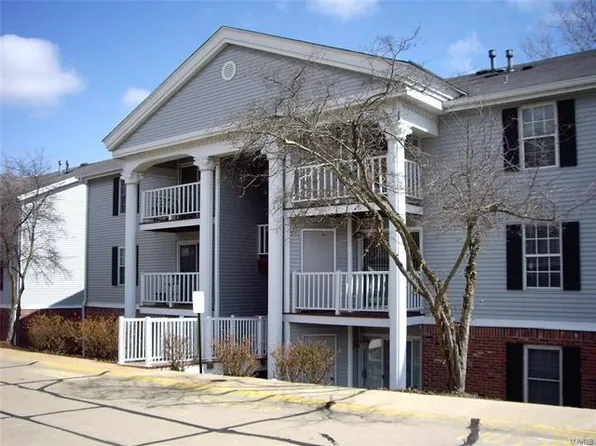 1202 Creve Coeur Crossing Ln APT C, Chesterfield, MO 63017